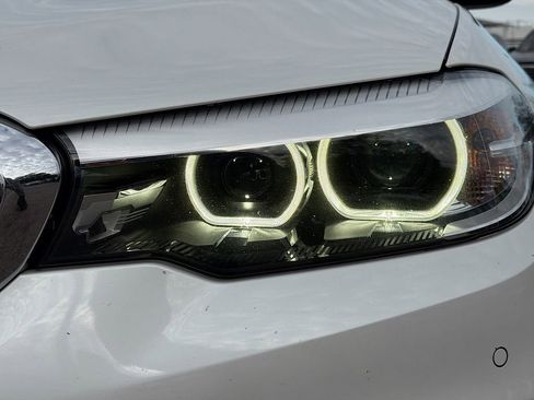 Used 2019 BMW 530i 530i w/ Convenience Package image 9
