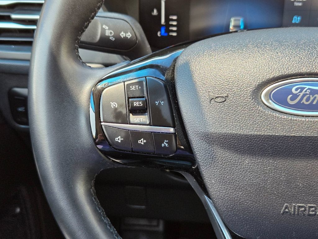 Used 2024 Ford Escape Active AWD/4WD image 21