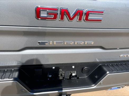 Used 2025 GMC Sierra 1500 AT4 w/ AT4 Premium Package AWD/4WD image 30
