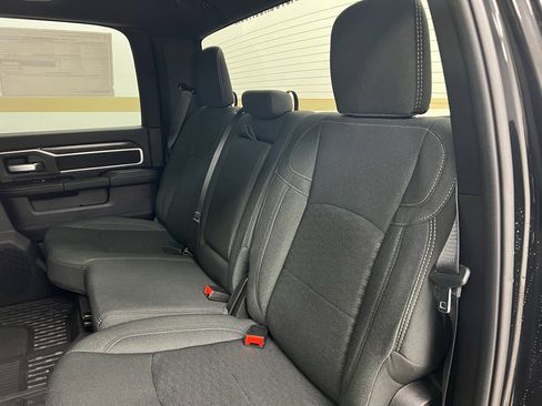 New 2026 RAM 2500 Big Horn AWD/4WD image 11