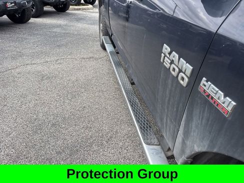Used 2017 RAM 1500 Lone Star AWD/4WD image 3