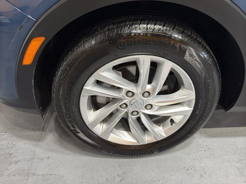 Used 2025 Buick Envista Preferred w/ Convenience I Package FWD image 9