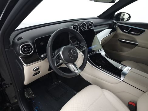 Certified 2026 Mercedes-Benz GLC 300 4MATIC image 8