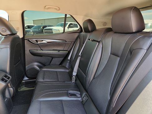 Used 2023 Buick Envision Essence FWD image 9