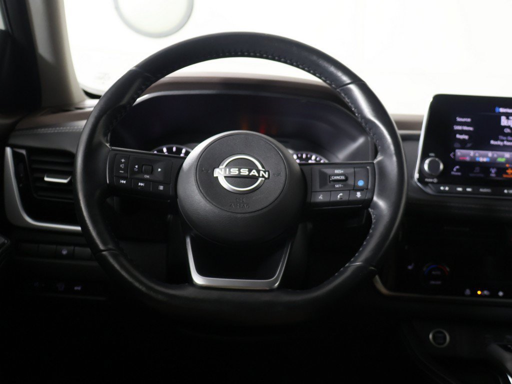 Used 2023 Nissan Rogue SL FWD image 35