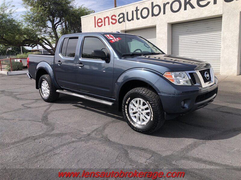 Used 2014 Nissan Frontier SV AWD/4WD image 2