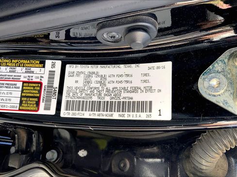 Used 2017 Toyota Tacoma SR5 w/ Tow Package image 37