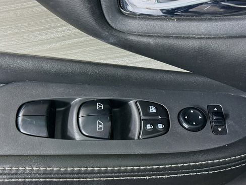 Used 2017 Nissan Murano S w/ Navigation Package image 24