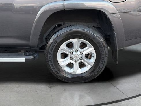Used 2022 Toyota 4Runner SR5 Premium w/ Moonroof Package AWD/4WD image 30