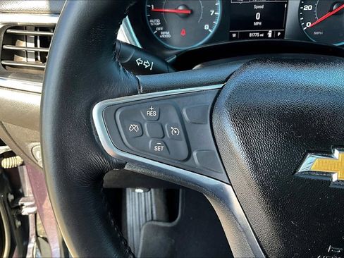 Used 2018 Chevrolet Equinox LT FWD image 12