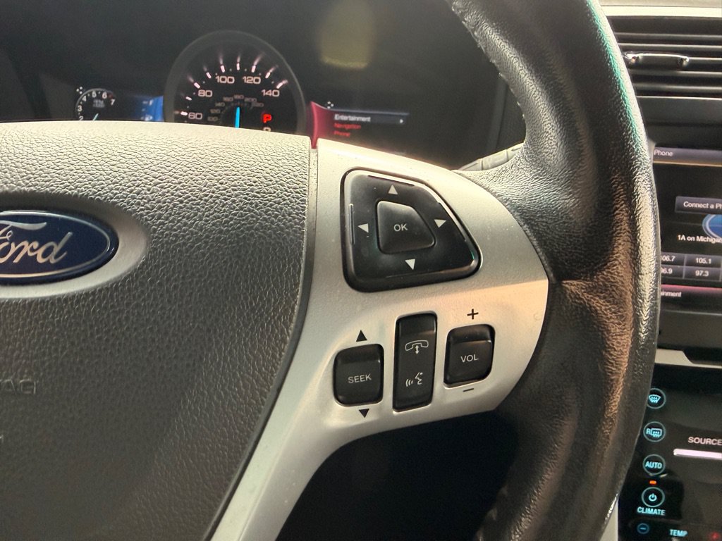 Used 2014 Ford Explorer Limited w/ Equipment Group 302A AWD/4WD image 25