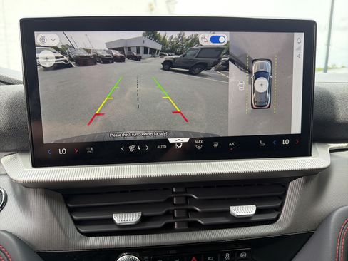 Used 2025 Ford Explorer ST-Line w/ Premium Package RWD image 35