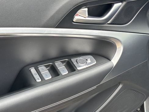 Used 2026 Genesis G70 2.5T RWD image 15