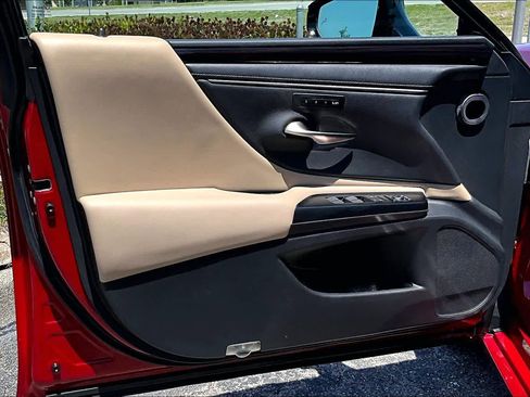 Used 2020 Lexus ES 350 w/ Premium Package image 26