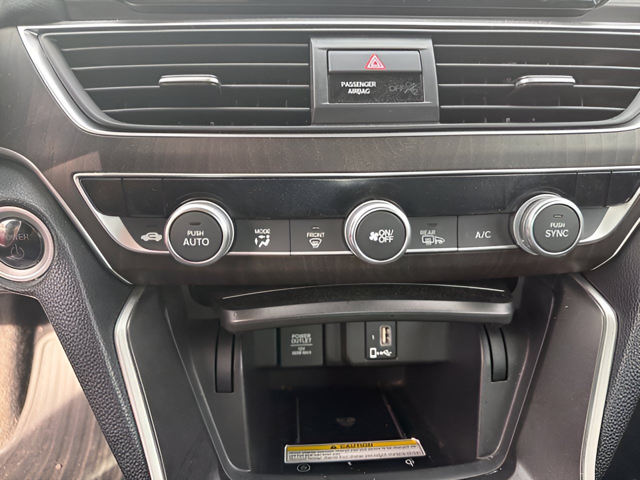 Used 2018 Honda Accord Touring image 19