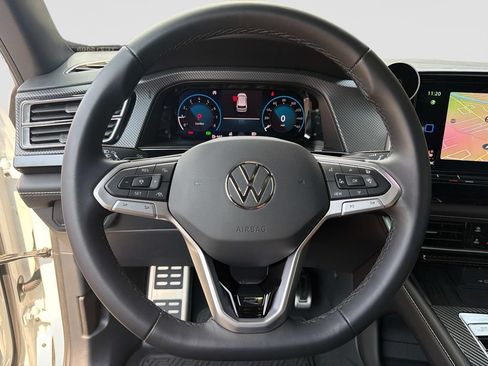 Used 2026 Volkswagen Atlas Cross Sport SEL Premium R-Line AWD/4WD image 30