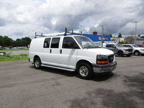 Used 2018 GMC Savana 2500 w/ Driver Convenience Package RWD image 33