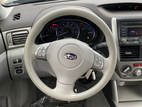 Used 2010 Subaru Forester 2.5X Premium image 10