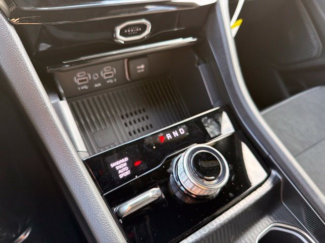 New 2026 Jeep Grand Cherokee Altitude AWD/4WD image 19