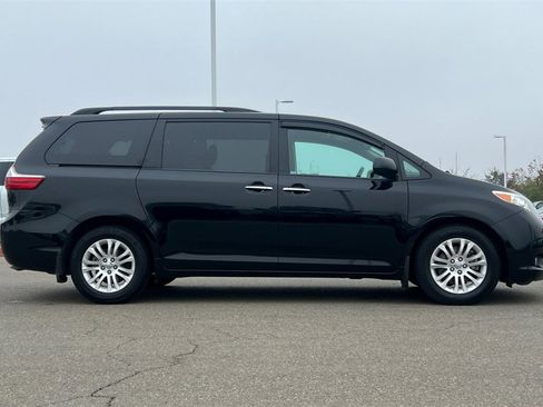 Certified 2017 Toyota Sienna XLE w/ XLE Navigation Package image 3