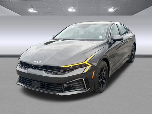 Used 2025 Kia K5 LXS FWD image 7