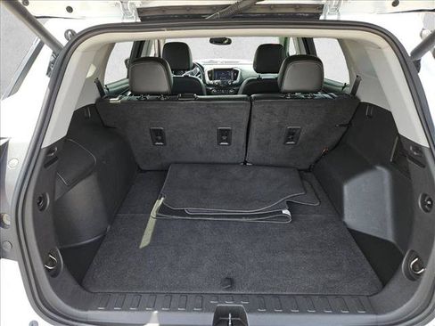 Used 2023 GMC Terrain SLT FWD image 7