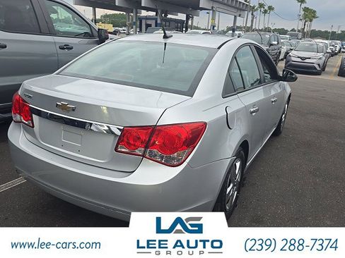 Used 2014 Chevrolet Cruze LS FWD image 2