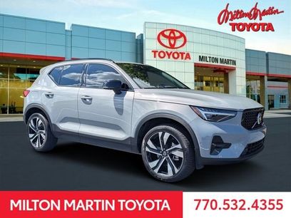 Used 2024 Volvo XC40 B5 Ultimate w/ Climate Package