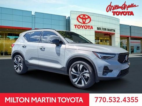 Used 2024 Volvo XC40 B5 Ultimate w/ Climate Package AWD/4WD image 1