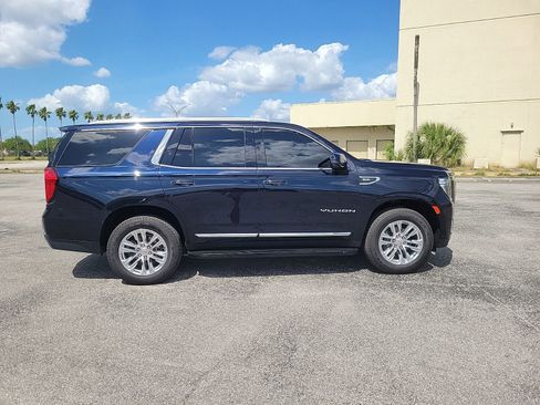 Used 2021 GMC Yukon SLT w/ Rear Media and Nav Package RWD image 5