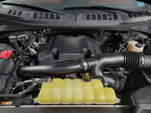 Used 2019 Ford F150 Platinum w/ Equipment Group 701A Luxury image 13