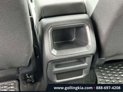 Used 2024 Volkswagen Taos S FWD image 10