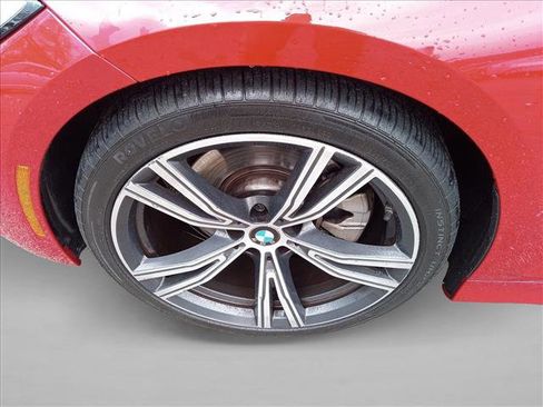 Used 2019 BMW 330i Sedan w/ Premium Package image 9
