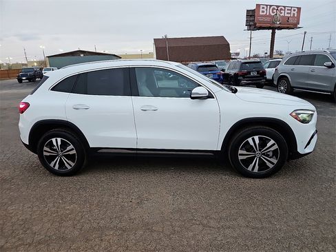 Used 2025 Mercedes-Benz GLA 250 image 9