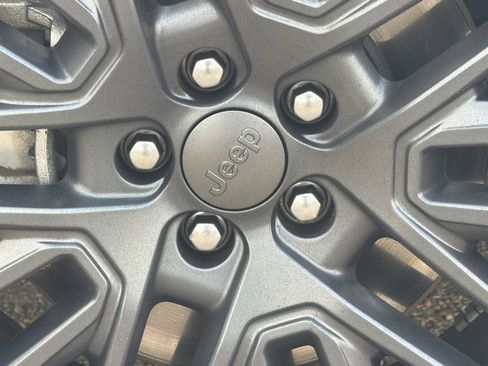 Used 2023 Jeep Compass High Altitude image 11