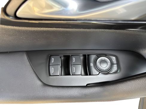 Used 2022 Chevrolet Blazer RS w/ Enhanced Convenience Package AWD/4WD image 11