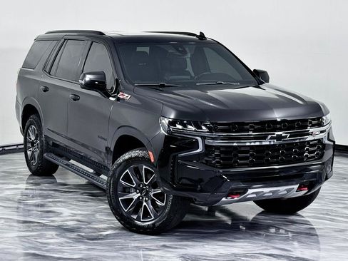 Used 2021 Chevrolet Tahoe Z71 w/ Z71 Signature Package AWD/4WD image 3