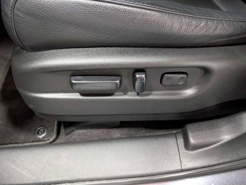 Used 2017 Honda Pilot Elite image 40