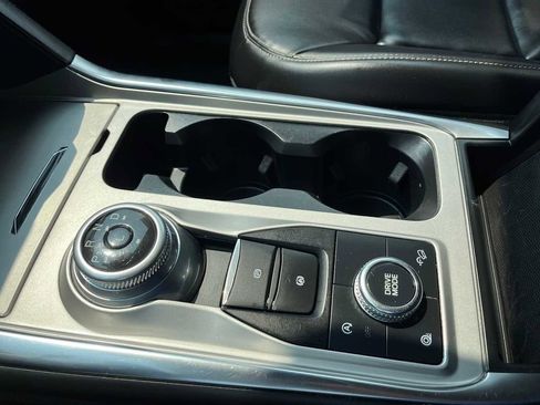 Used 2021 Ford Explorer XLT w/ Equipment Group 202A image 22