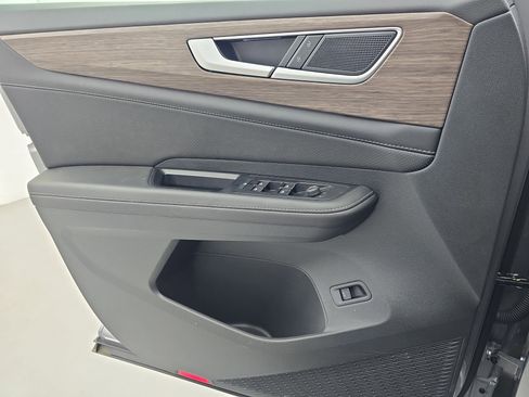 Certified 2025 Volkswagen Atlas SEL AWD/4WD image 28
