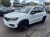 Used 2017 Volkswagen Tiguan Sport image 3