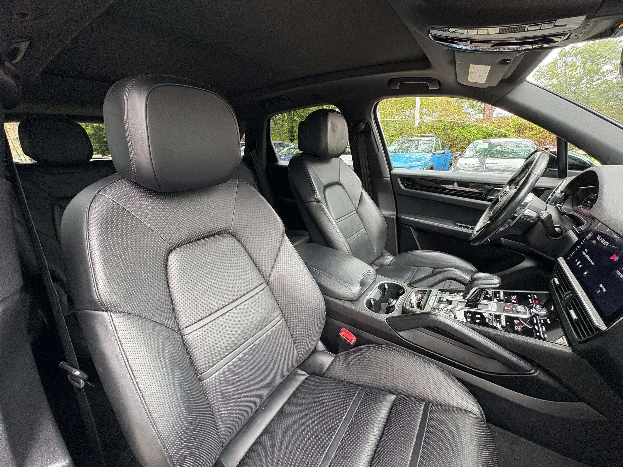 Used 2021 Porsche Cayenne S AWD/4WD image 7