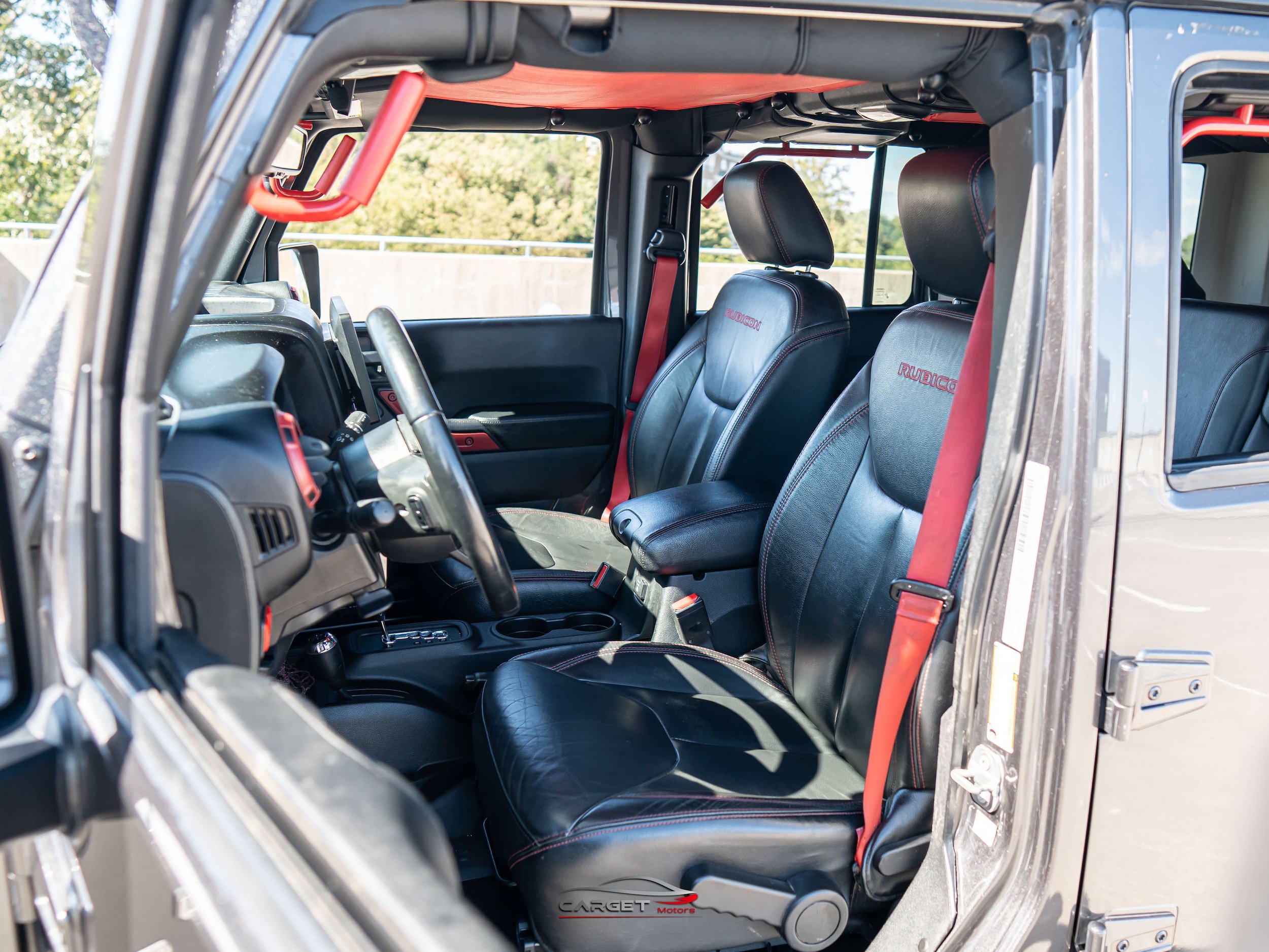Used 2017 Jeep Wrangler Unlimited Rubicon AWD/4WD image 16