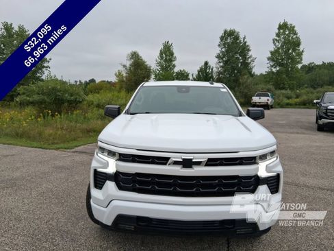 Used 2023 Chevrolet Silverado 1500 RST w/ Protection Package AWD/4WD image 10