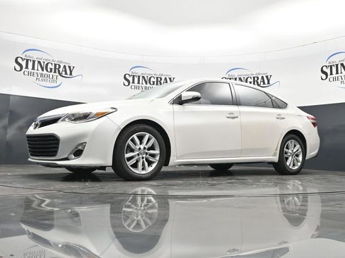 Used 2014 Toyota Avalon XLE FWD image 28