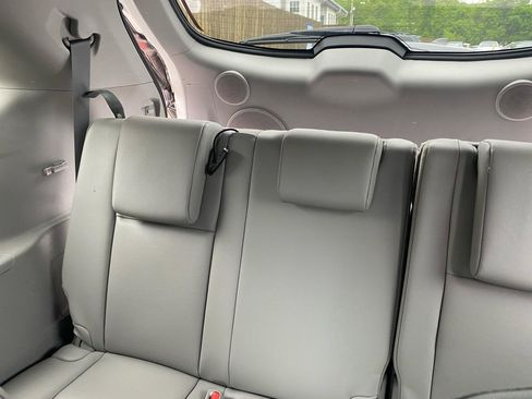 Used 2019 Toyota Highlander Limited AWD/4WD image 14