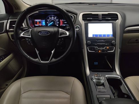 Used 2020 Ford Fusion SEL FWD image 22