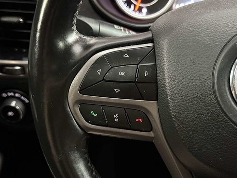 Used 2020 Jeep Cherokee Limited AWD/4WD image 15