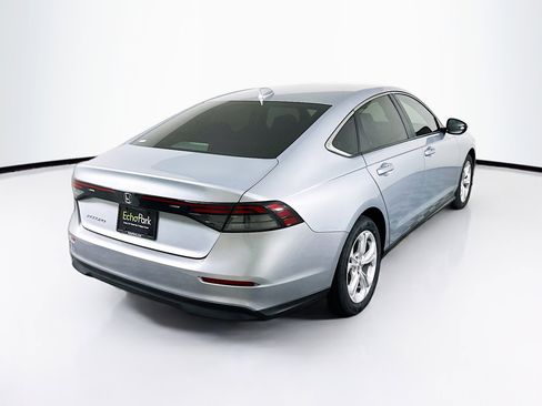 Used 2025 Honda Accord LX image 9