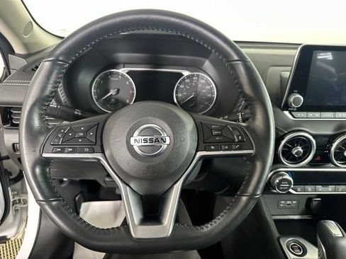 Used 2021 Nissan Sentra SV FWD image 11